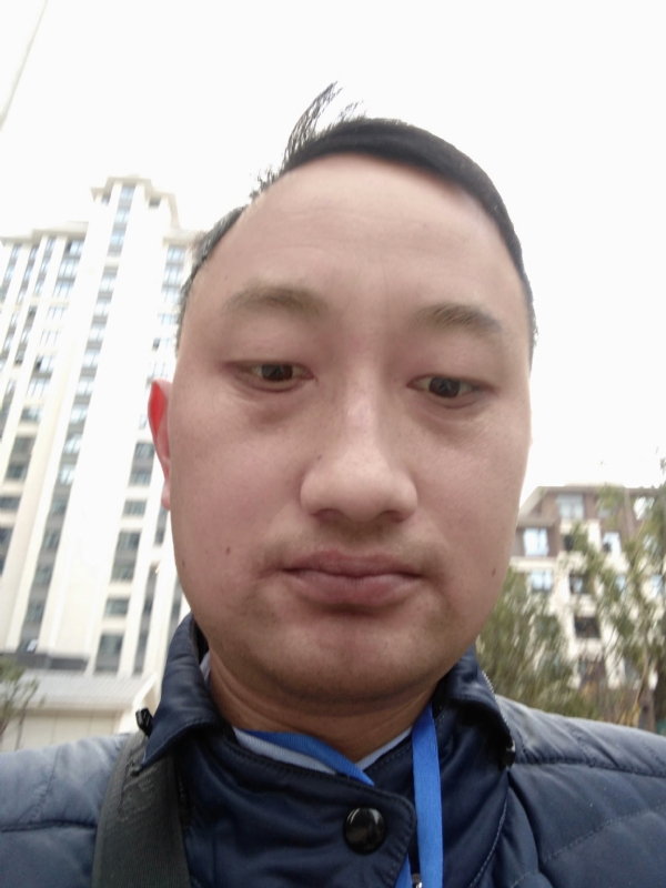 老男人的第一张照片--阜阳相亲服务中心