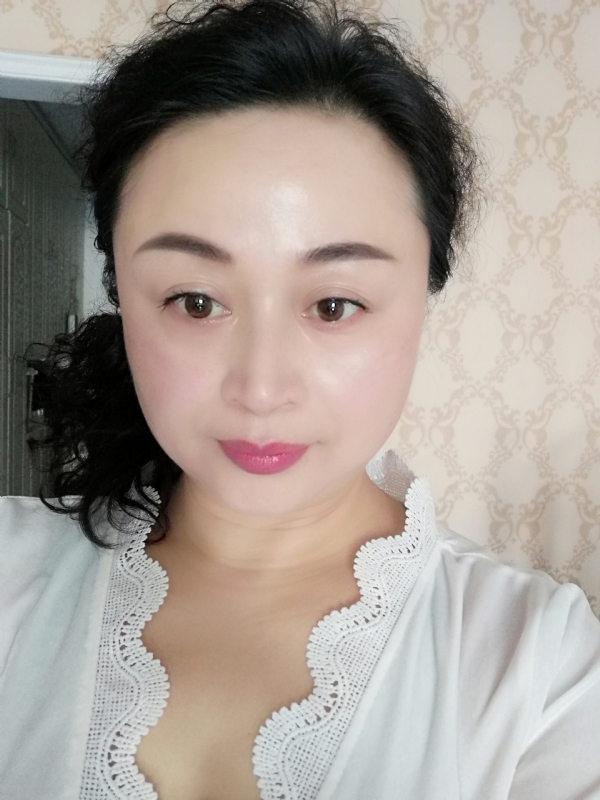 花谢花飞的第一张照片--阜阳相亲服务中心