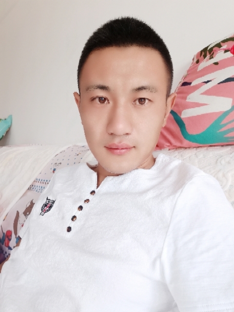 海阔天空的第一张照片--阜阳相亲服务中心