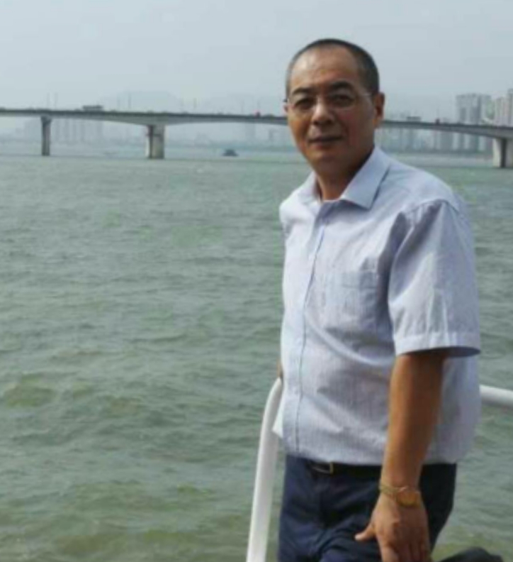 辛民的第二张照片--阜阳相亲服务中心