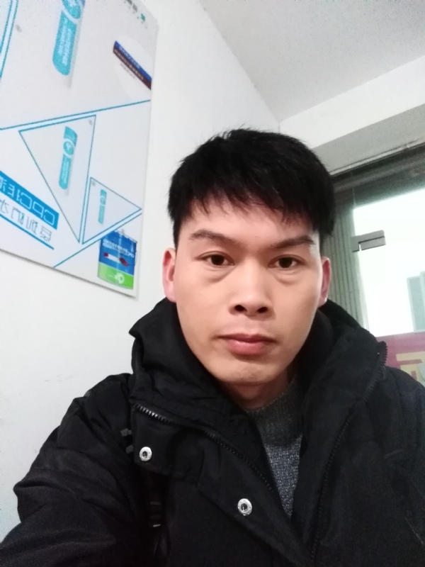 微笑的第一张照片--阜阳相亲服务中心