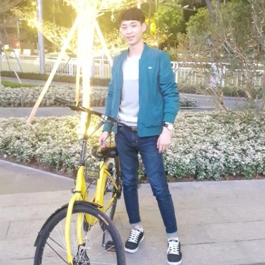 李伟的第一张照片--阜阳相亲服务中心