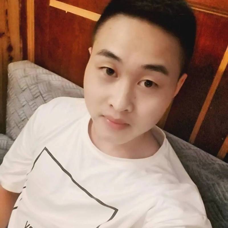 娃娃脸小爸爸的第二张照片--阜阳相亲服务中心