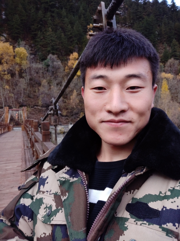 叁叁肆的第一张照片--阜阳相亲服务中心