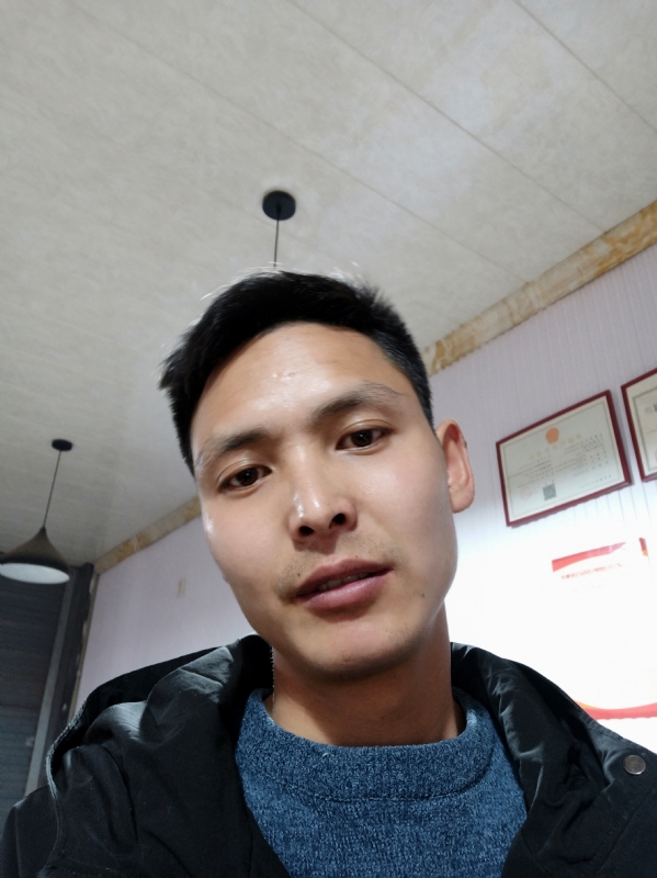 huihui的第一张照片--阜阳相亲服务中心