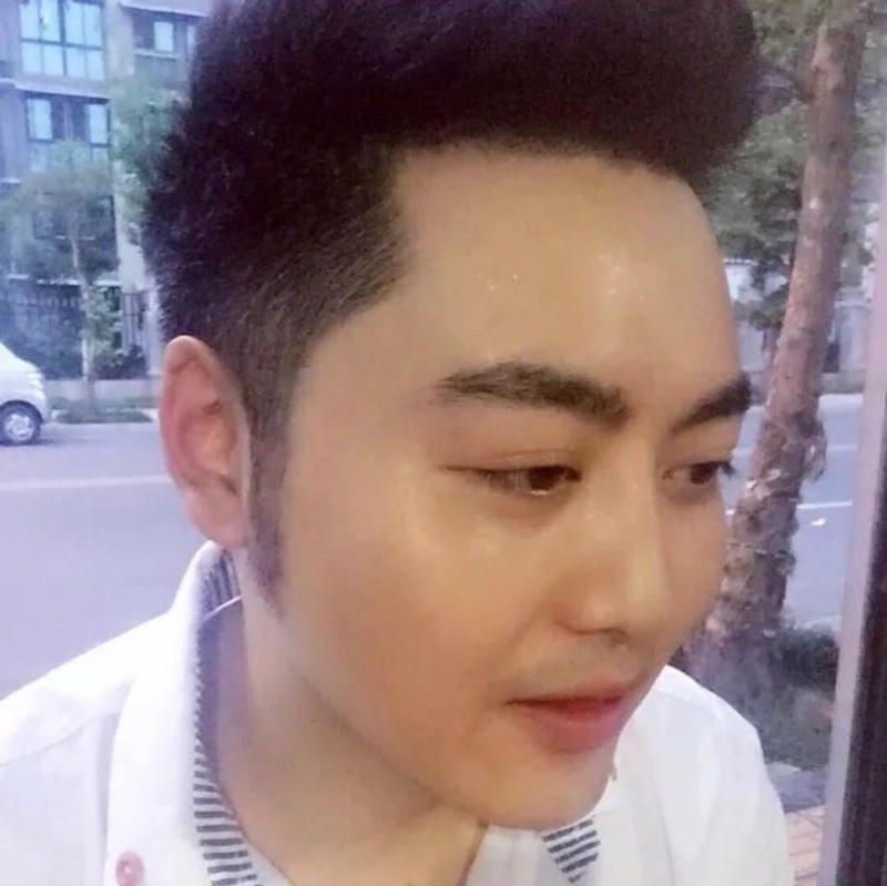 加油吧少年的第一张照片--阜阳相亲服务中心