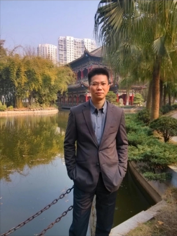 chen的第一张照片--阜阳相亲服务中心