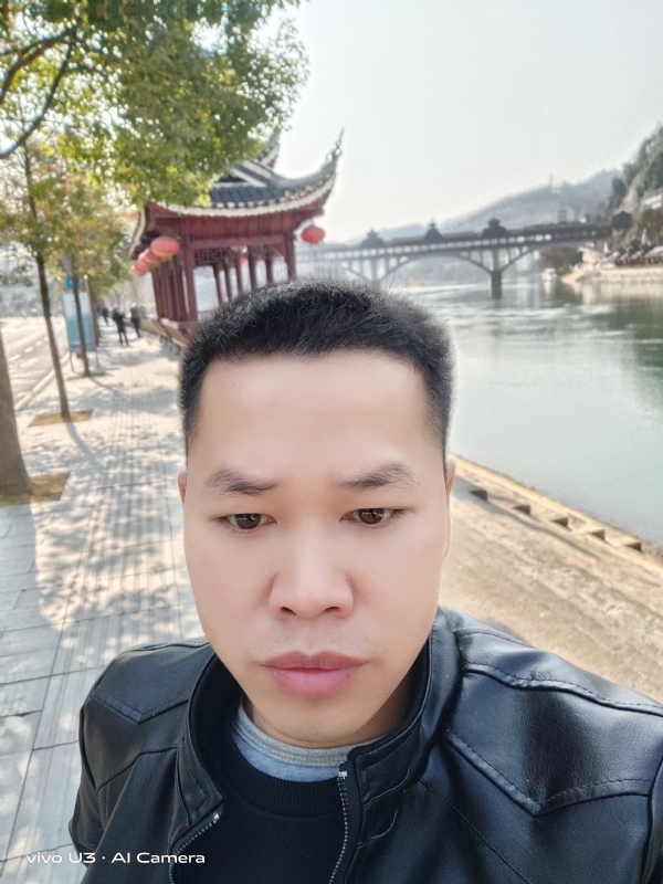 啊锦的第二张照片--阜阳相亲服务中心