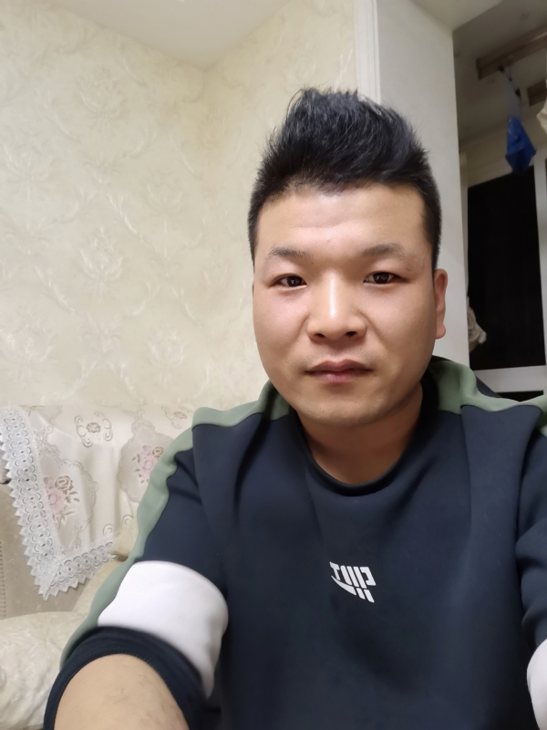 小猪猪的第一张照片--阜阳相亲服务中心