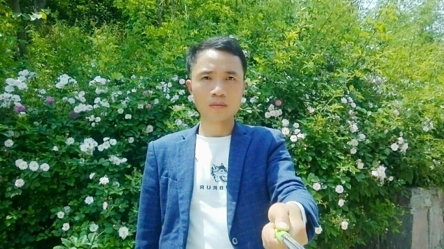 一生何求的第一张照片--阜阳相亲服务中心