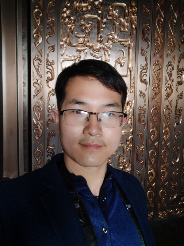 鹏鸟的第一张照片--阜阳相亲服务中心