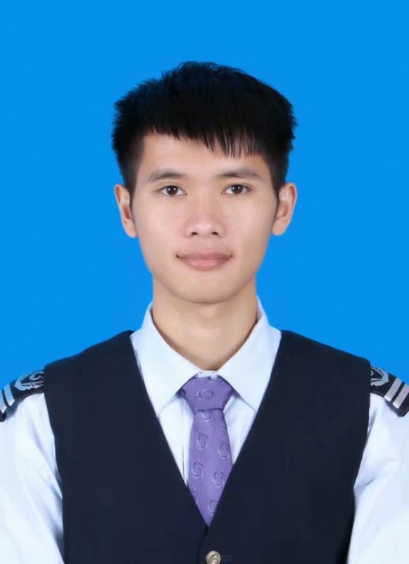 一头奔跑的熊的第一张照片--阜阳相亲服务中心