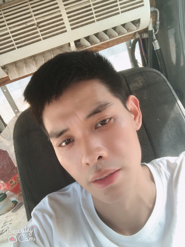 小董的第一张照片--阜阳相亲服务中心