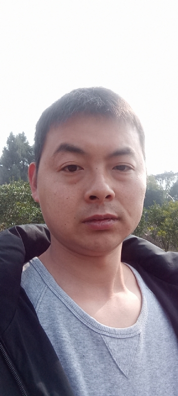 亲亲抱抱我爱你的第一张照片--阜阳相亲服务中心