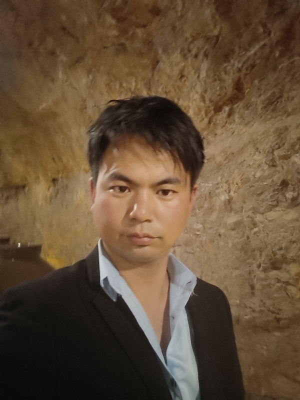 晚点的第二张照片--阜阳相亲服务中心