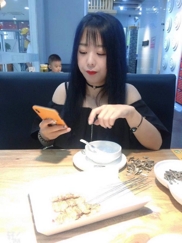 程程的第一张照片--阜阳相亲服务中心