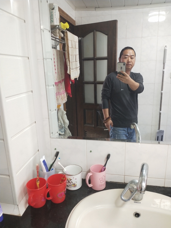 半世人间的第二张照片--阜阳相亲服务中心