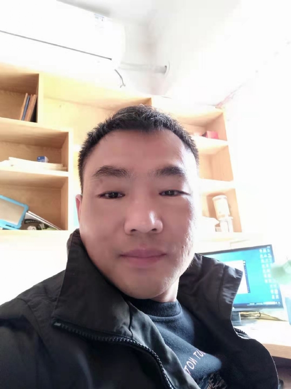 向前葱的第一张照片--阜阳相亲服务中心