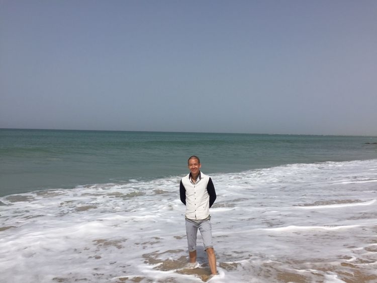 文字的忧伤的第一张照片--阜阳相亲服务中心