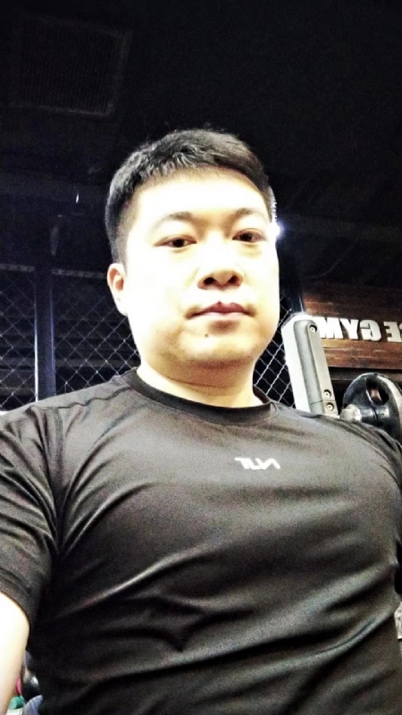 好想遇见你的第二张照片--阜阳相亲服务中心