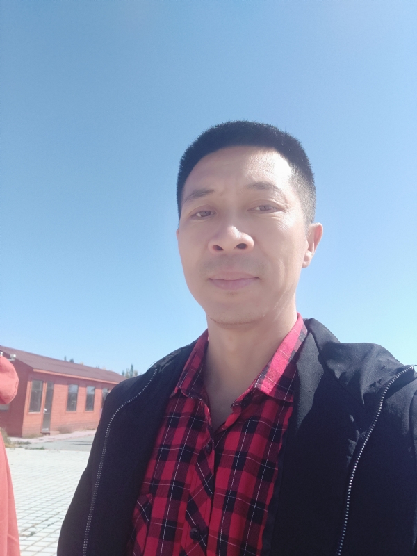 风滚草的坚持的第一张照片--阜阳相亲服务中心