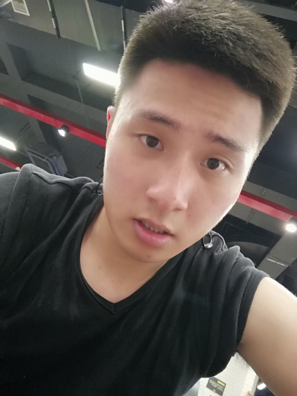 江南的雨的第一张照片--阜阳相亲服务中心