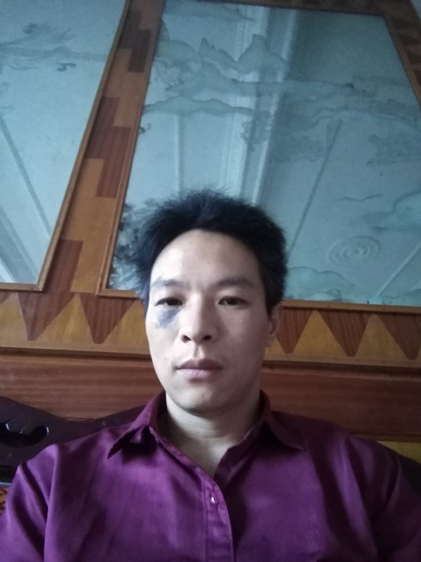 风中落叶的第一张照片--阜阳相亲服务中心