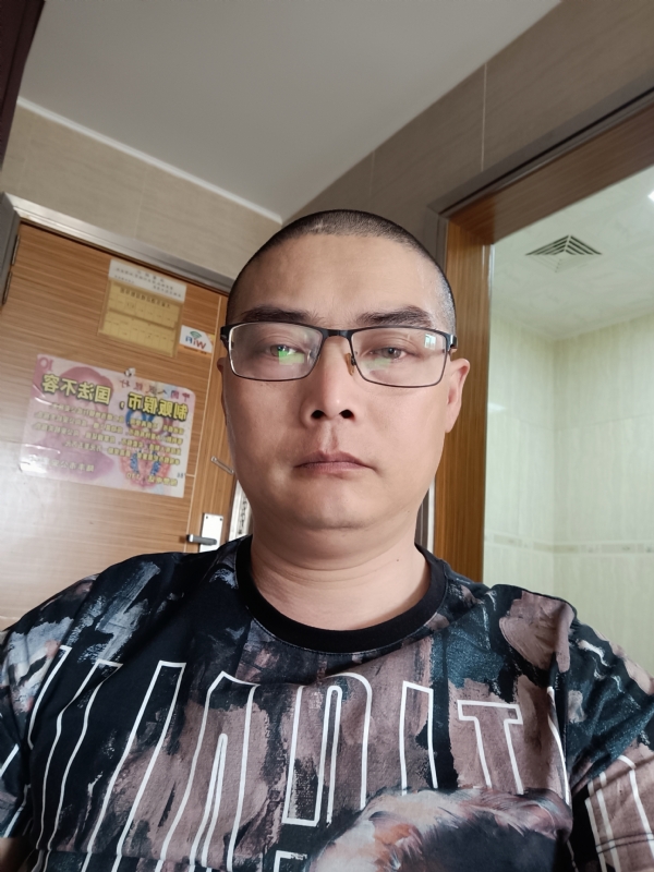 心梦无痕的第一张照片--阜阳相亲服务中心