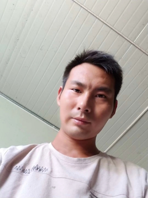 快乐肥宅水的第一张照片--阜阳相亲服务中心