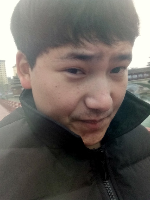 侗族青年作家超超的第二张照片--阜阳相亲服务中心