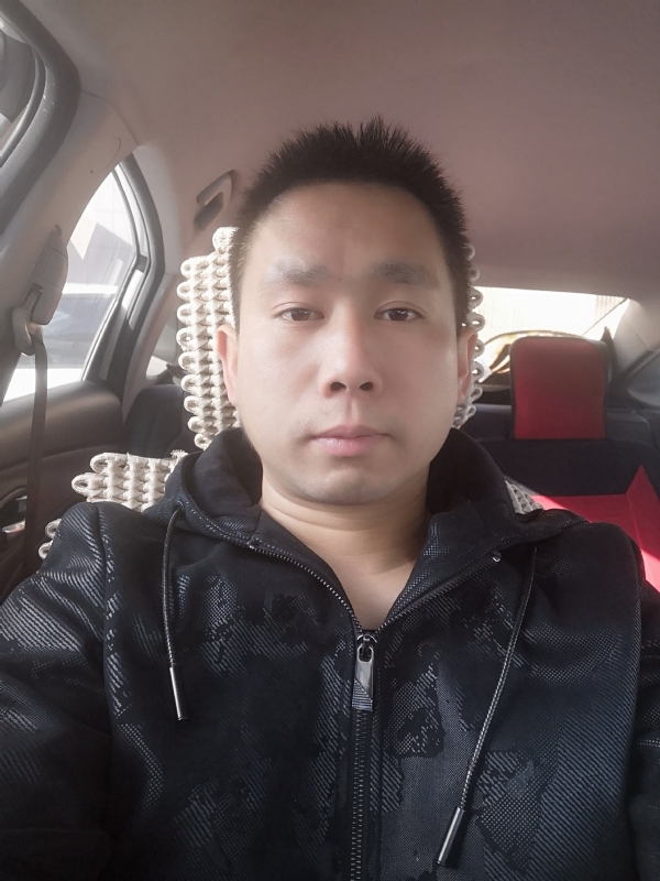 孤独的狼的第二张照片--阜阳相亲服务中心