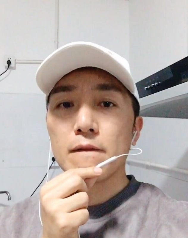 简单人生的第一张照片--阜阳相亲服务中心