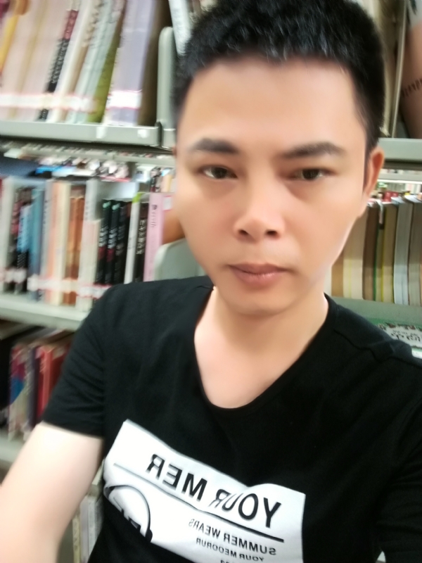 青青子衿的第一张照片--阜阳相亲服务中心