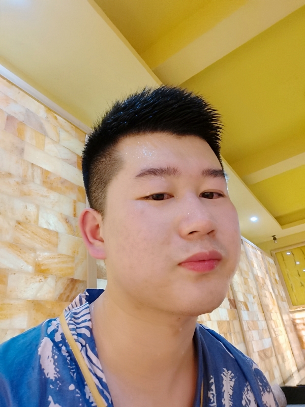 六月与阿十二的第一张照片--阜阳相亲服务中心