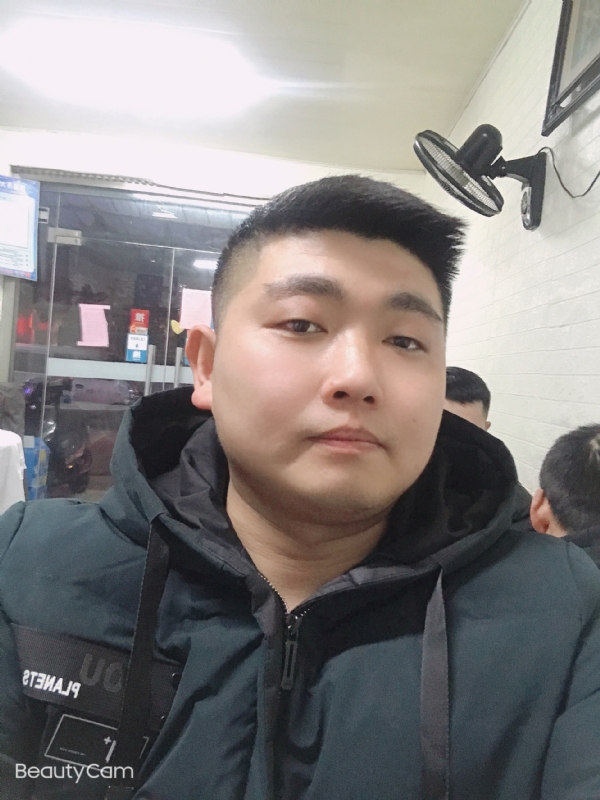 回忆是个小孩的第一张照片--阜阳相亲服务中心