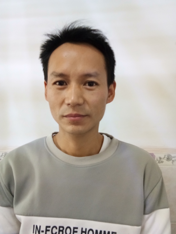 单亲爸爸的第一张照片--阜阳相亲服务中心