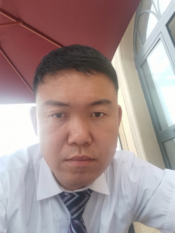 小龙哥的第一张照片--阜阳相亲服务中心