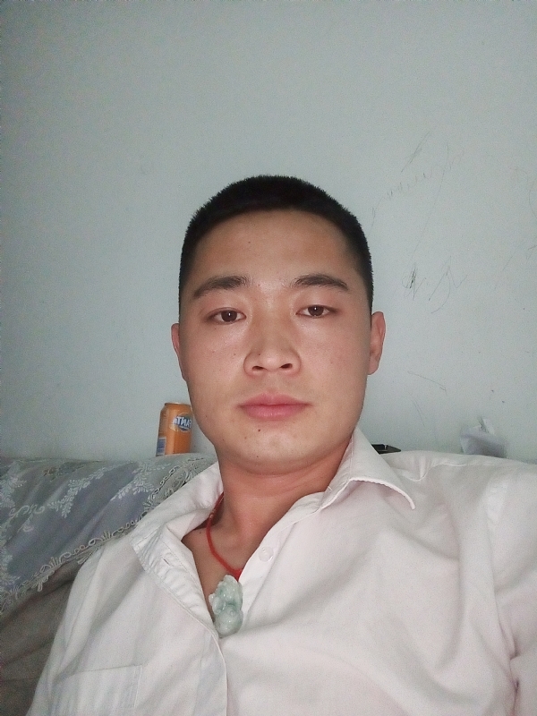 也许太年轻的第一张照片--阜阳相亲服务中心