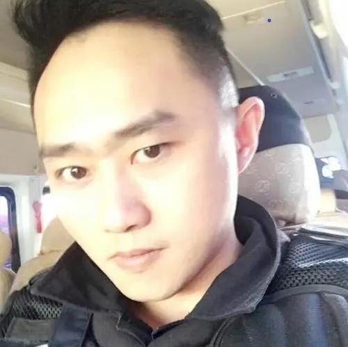 長聊的第一张照片--阜阳相亲服务中心