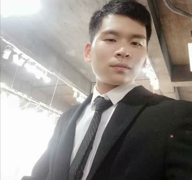 凌晨三点三分的第三张照片--阜阳相亲服务中心