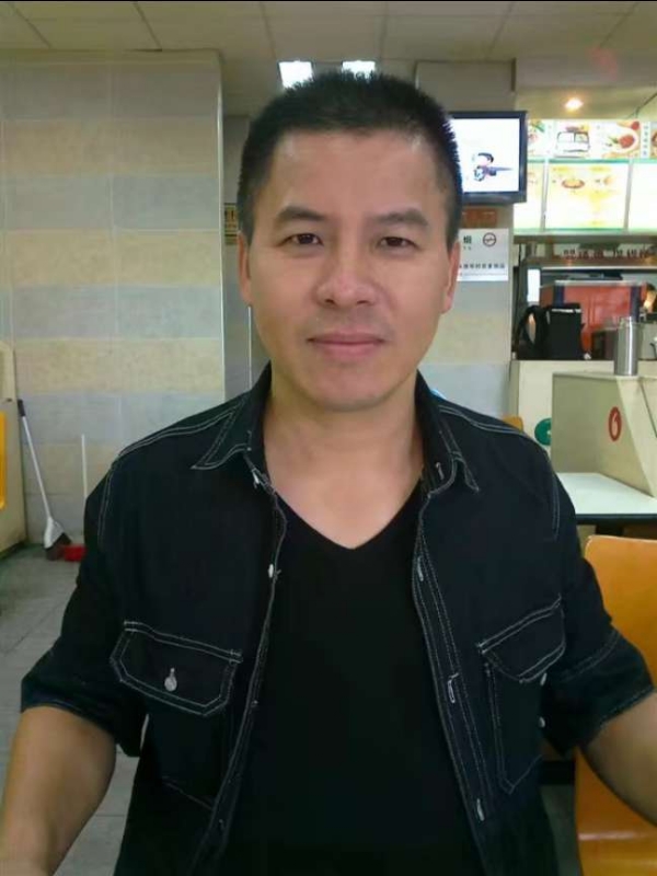 享受孤独的第一张照片--阜阳相亲服务中心