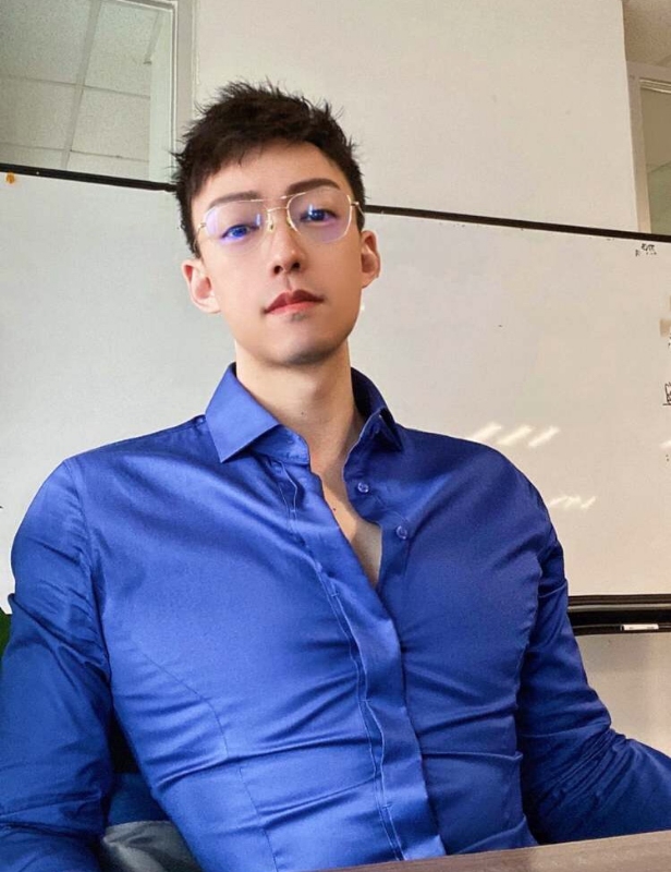 黎明的梦的第一张照片--阜阳相亲服务中心