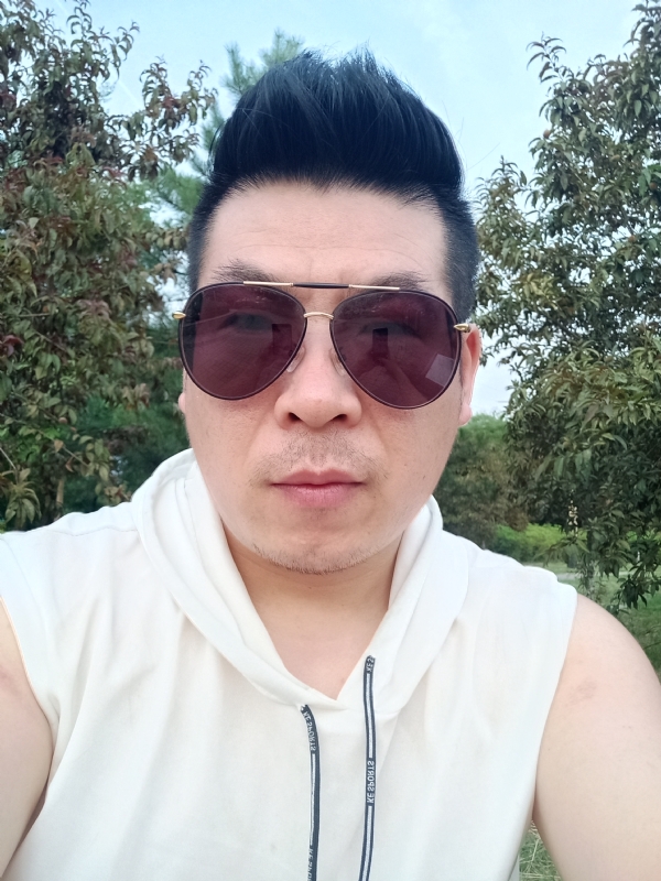 等风来的第二张照片--阜阳相亲服务中心