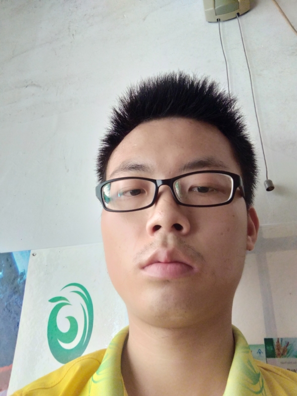 舒荷的第一张照片--阜阳相亲服务中心