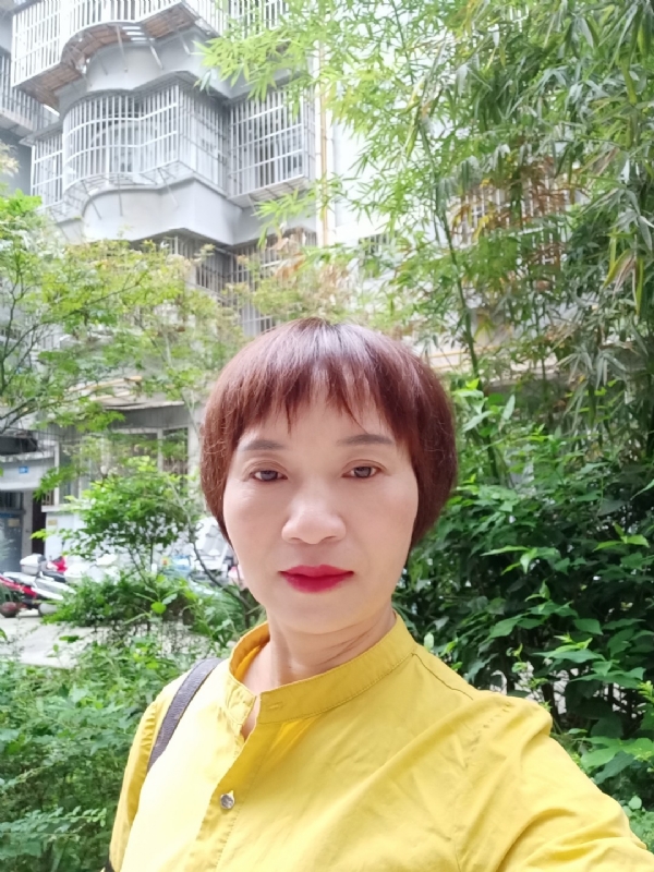 小瓶子的第二张照片--阜阳相亲服务中心