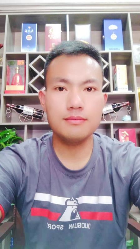 钱乾的第一张照片--阜阳相亲服务中心