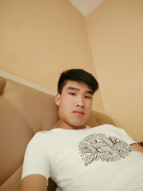 谁不曾孤单上路的第二张照片--阜阳相亲服务中心