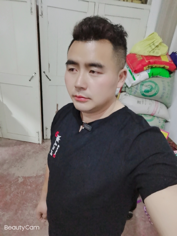 阿杰的第一张照片--阜阳相亲服务中心