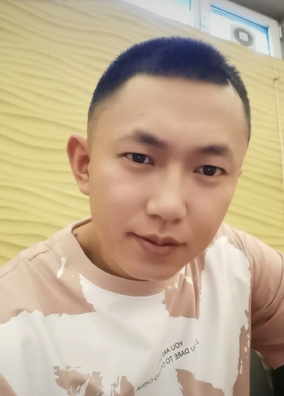 爱意随风起的第一张照片--阜阳相亲服务中心