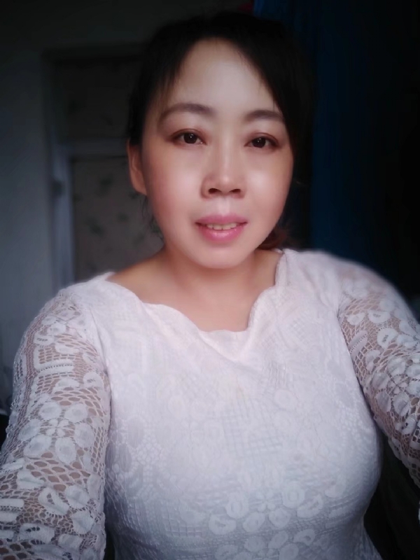 笑看人生的第一张照片--阜阳相亲服务中心